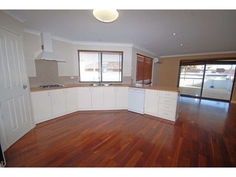 6 George Street, Wagin WA 6315