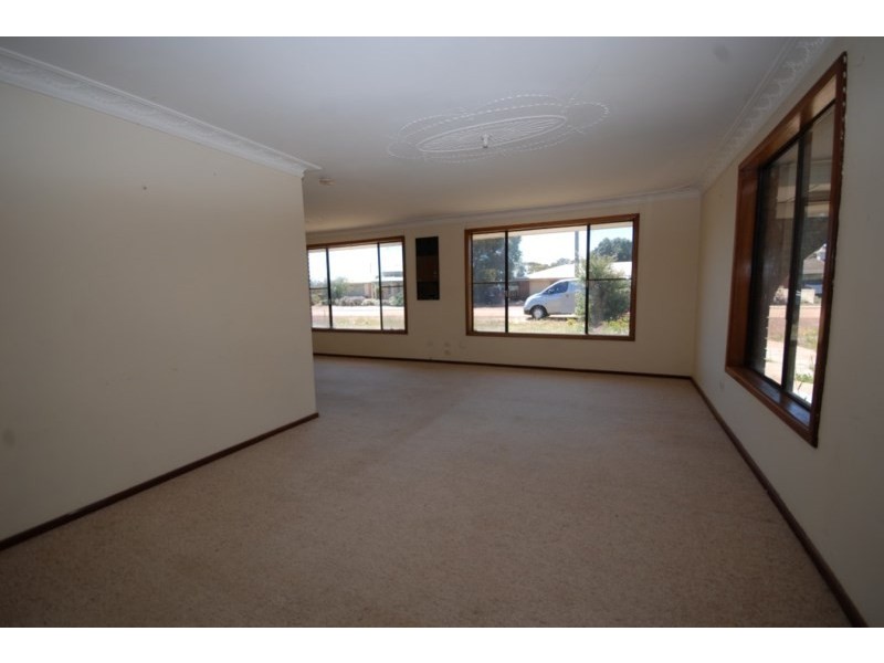 3 Hinck Street, Kondinin WA 6367
