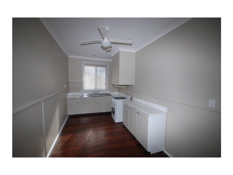 12 Hillman Street, Narrogin WA 6312