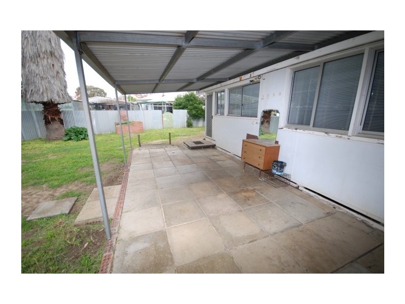 12 Hillman Street, Narrogin WA 6312