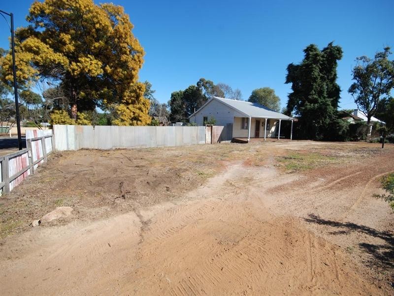 40 Havelock Street, Narrogin WA 6312
