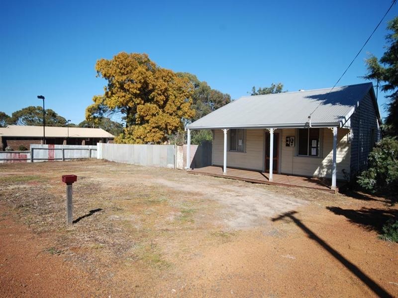 40 Havelock Street, Narrogin WA 6312
