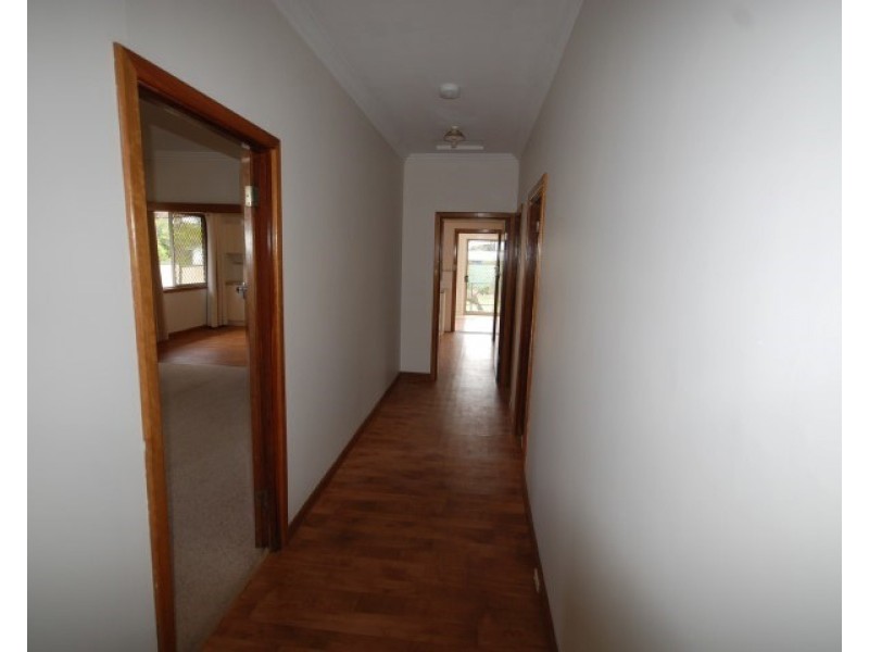 84 Ensign Street, Narrogin WA 6312