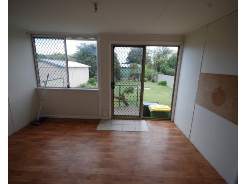 84 Ensign Street, Narrogin WA 6312