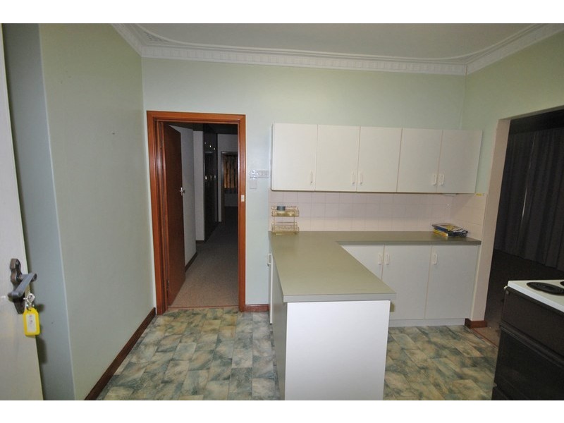 37 Falcon Street, Narrogin WA 6312