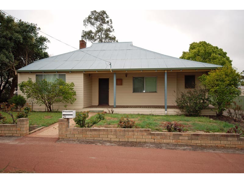 24 Furnival Street, Narrogin WA 6312