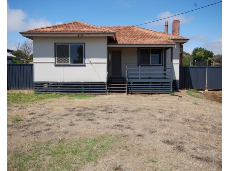 98 Bannister Street, Narrogin WA 6312