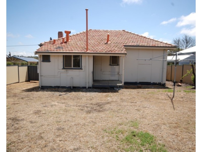 98 Bannister Street, Narrogin WA 6312