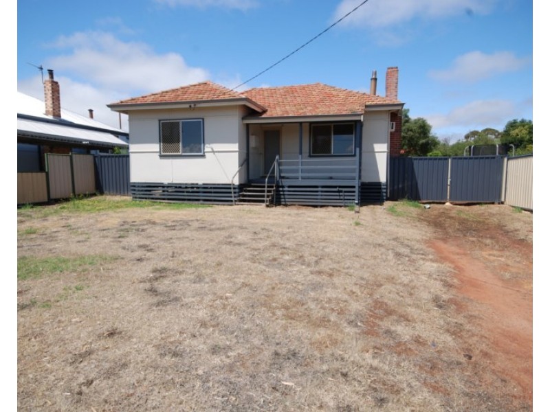 98 Bannister Street, Narrogin WA 6312