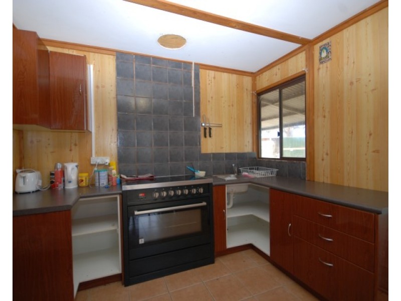 54 Lefroy Street, Brookton WA 6306