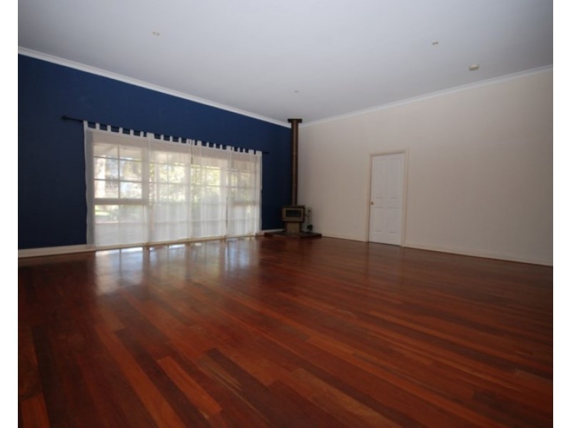 21 Williams Road, Narrogin WA 6312