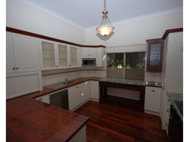 21 Williams Road, Narrogin WA 6312