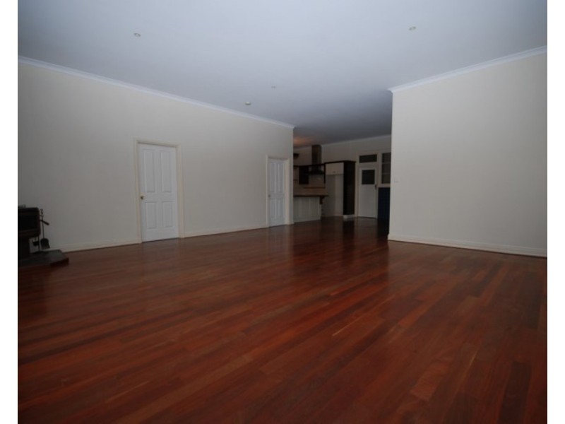 21 Williams Road, Narrogin WA 6312