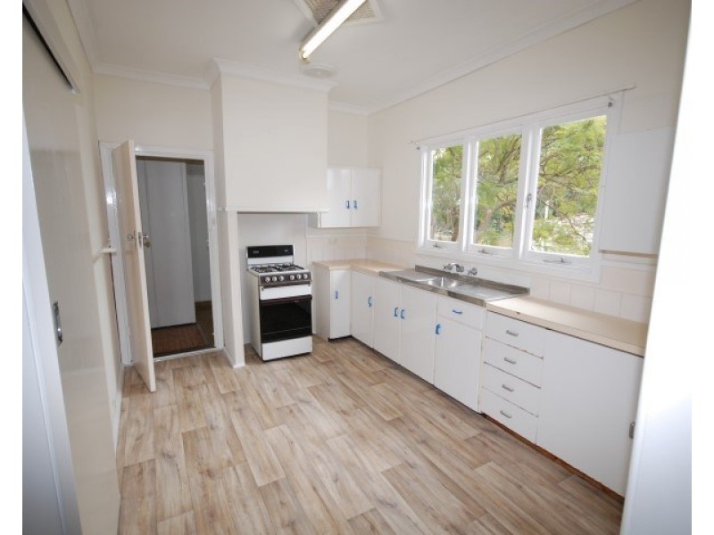 7 Bunbury Street, Narrogin WA 6312