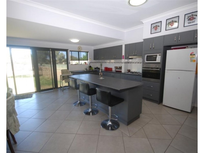 42 Doney Street, Narrogin WA 6312