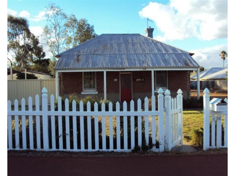 34 Forrest Street, Narrogin WA 6312