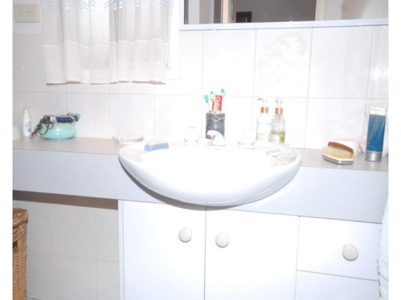 33 Felspar Street, Narrogin WA 6312