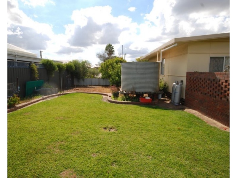 33 Felspar Street, Narrogin WA 6312