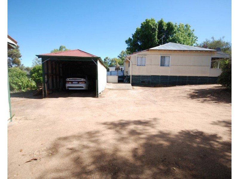32 Butler Street, Narrogin WA 6312