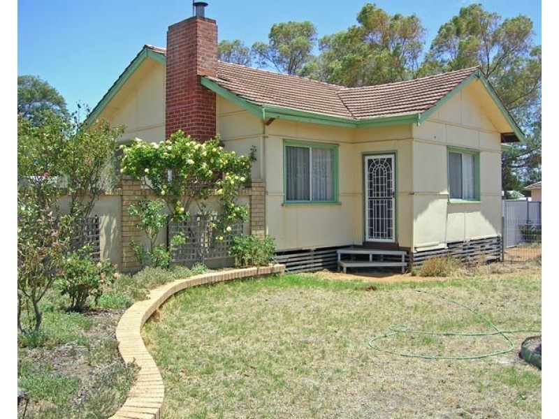 64 Fox Street, Narrogin WA 6312