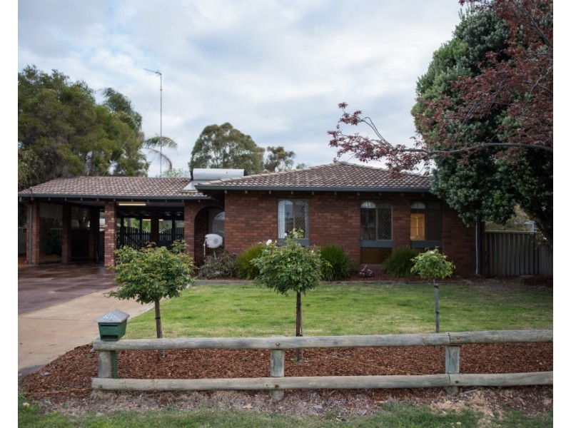 41 Felspar Street, Narrogin WA 6312