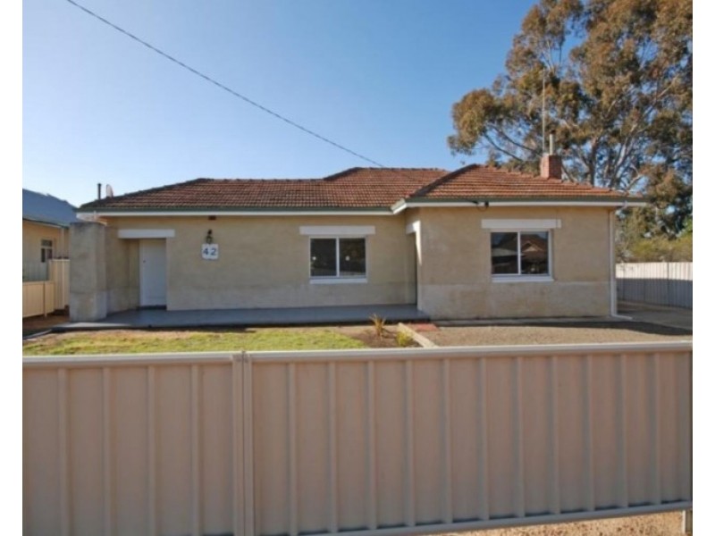 42 Ensign Street, Narrogin WA 6312