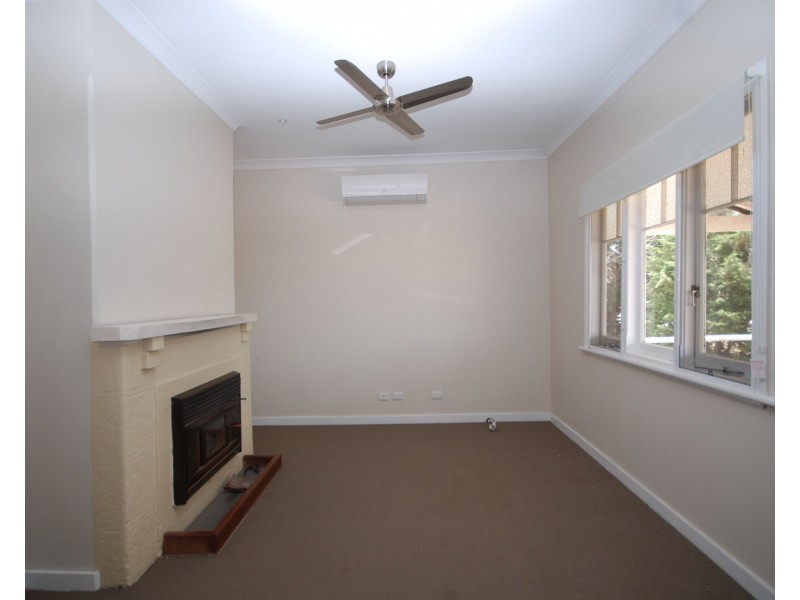 17 Felspar Street, Narrogin WA 6312