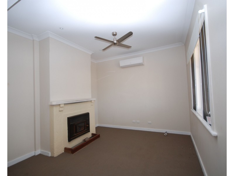 17 Felspar Street, Narrogin WA 6312