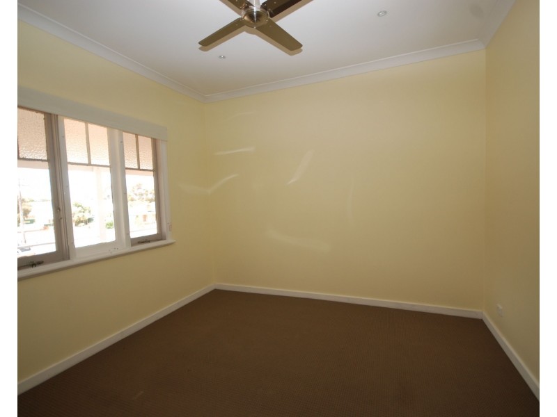 17 Felspar Street, Narrogin WA 6312