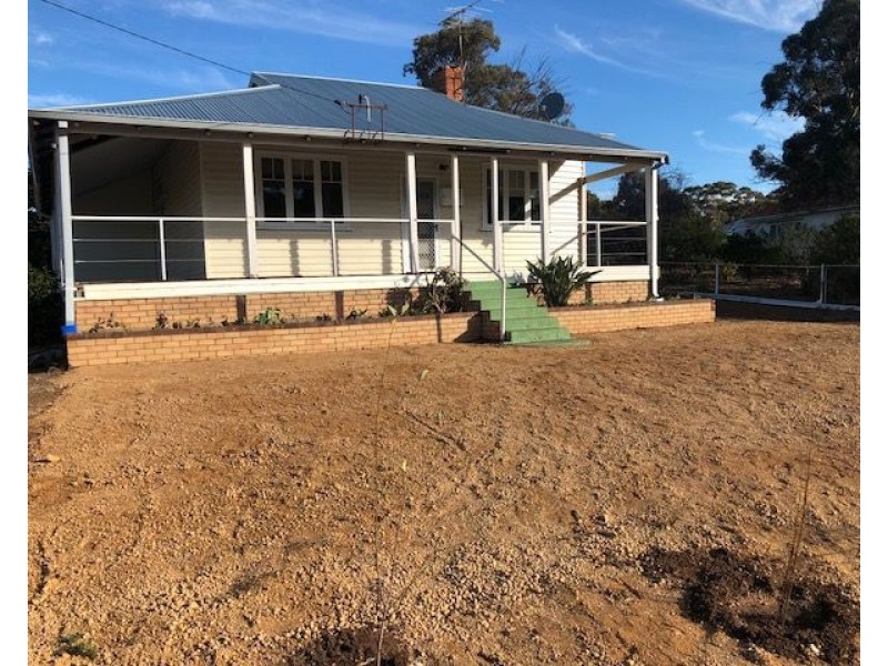 17 Felspar Street, Narrogin WA 6312