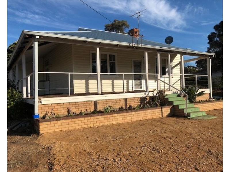 17 Felspar Street, Narrogin WA 6312