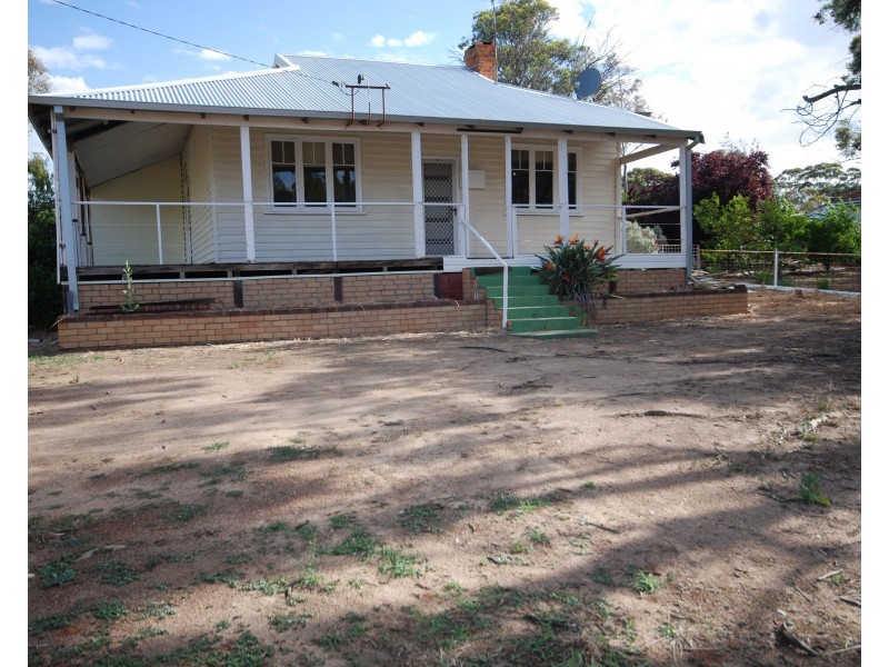 17 Felspar Street, Narrogin WA 6312