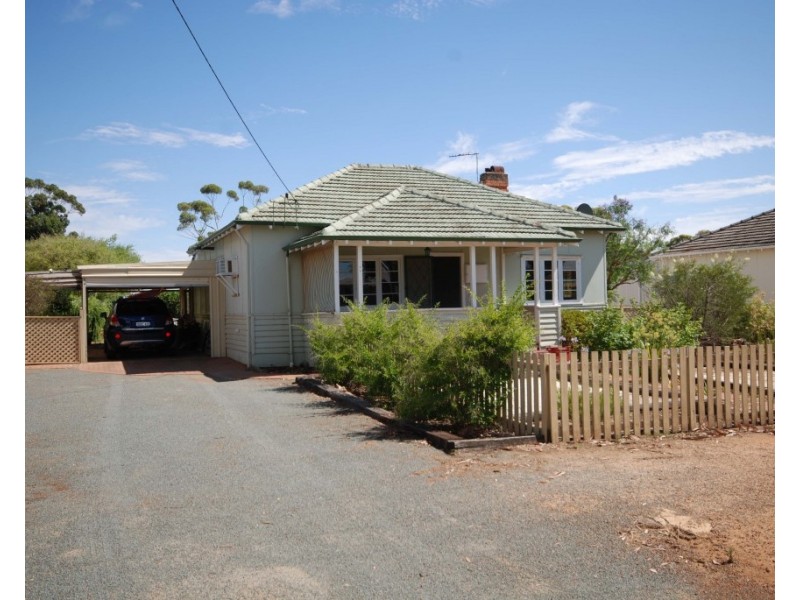 8 Urban Street, Wagin WA 6315