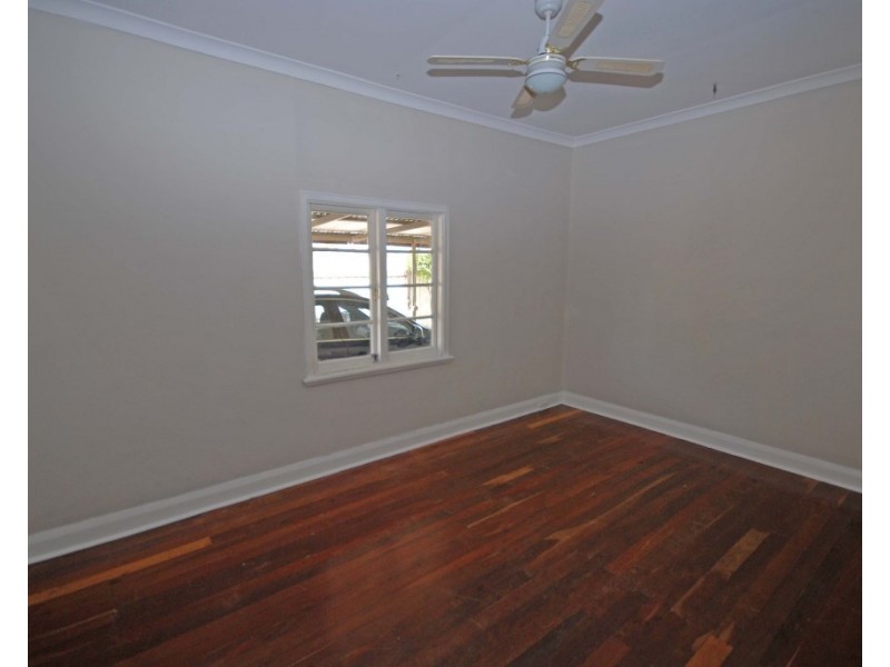 8 Urban Street, Wagin WA 6315