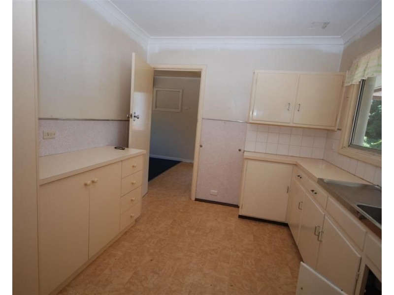 15 Lefroy Street, Narrogin WA 6312