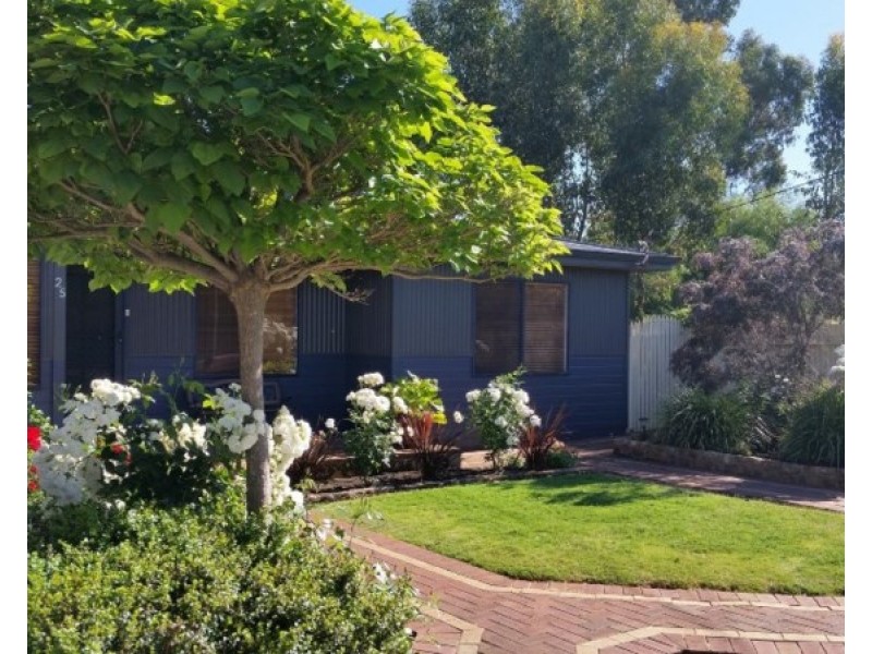 25 Hansard Street, Narrogin WA 6312