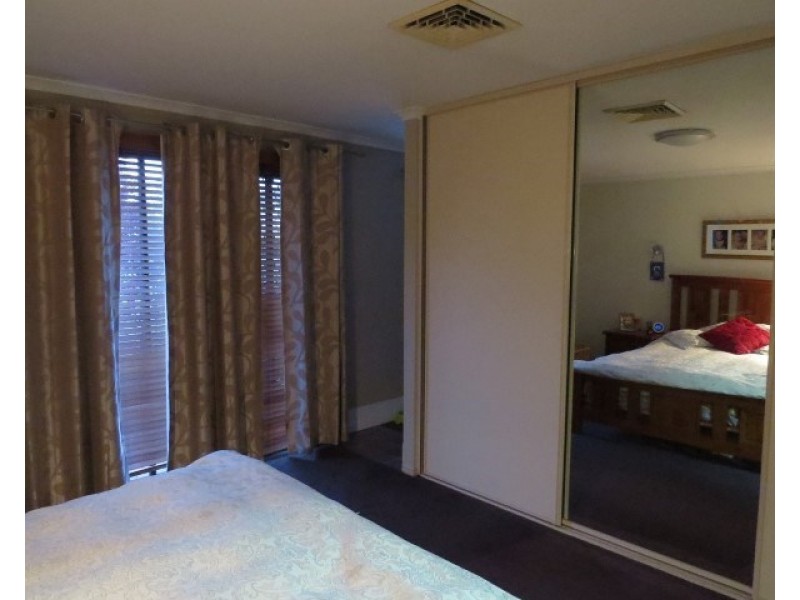 25 Hansard Street, Narrogin WA 6312