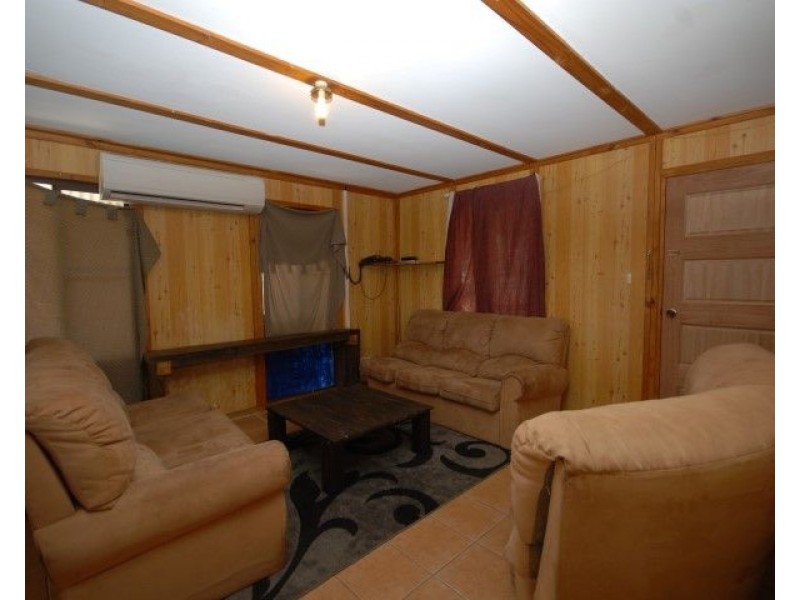 54 Lefroy Street, Brookton WA 6306