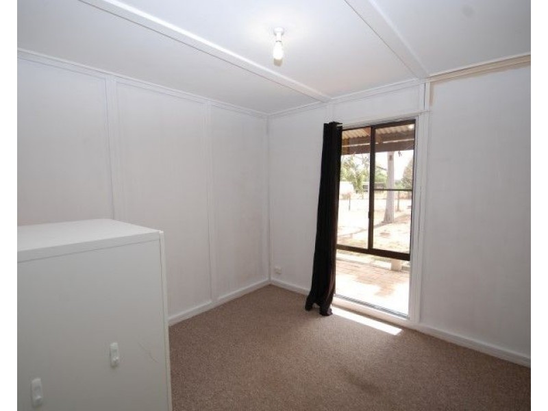 54 Lefroy Street, Brookton WA 6306