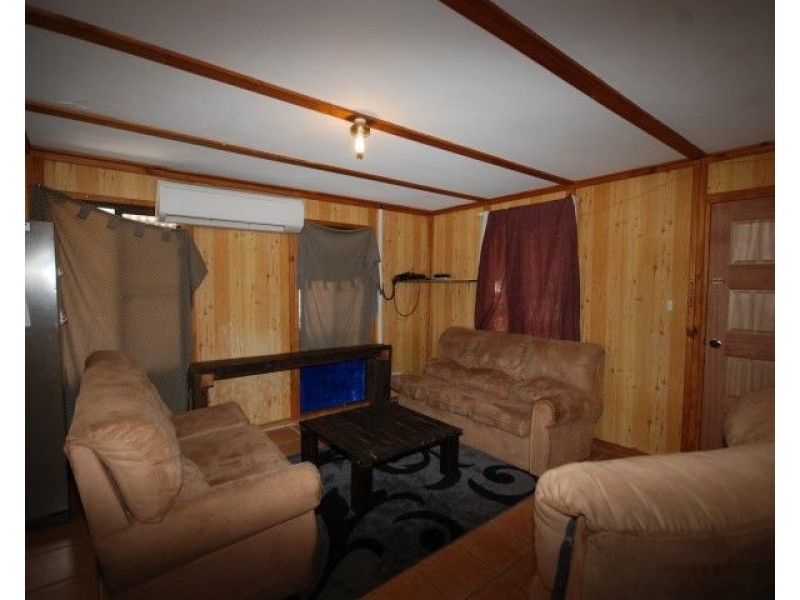 54 Lefroy Street, Brookton WA 6306