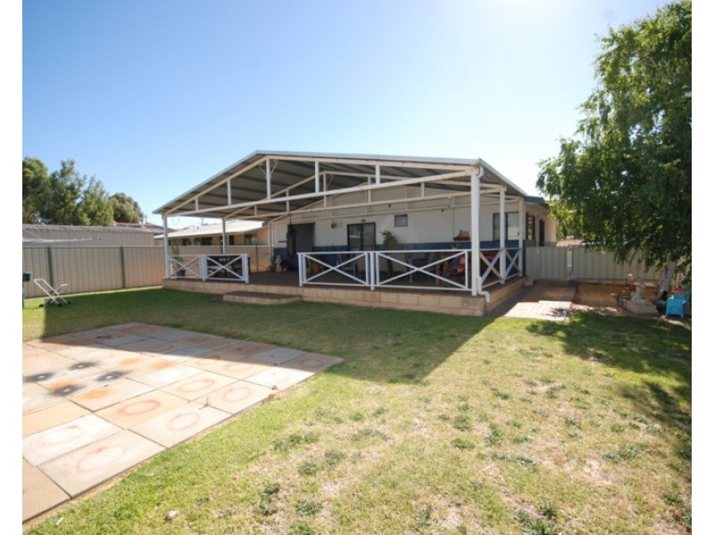 93 narrakine Road, Narrogin WA 6312