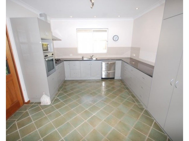 72 Doney Street, Narrogin WA 6312