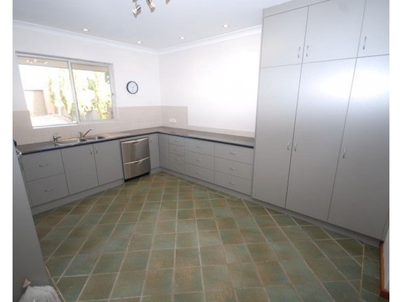 72 Doney Street, Narrogin WA 6312