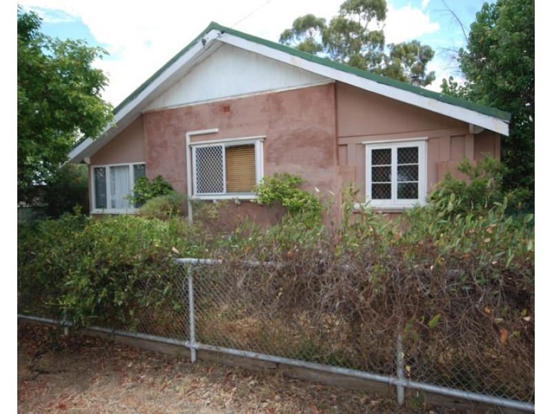 21 Northwood Street, Narrogin WA 6312