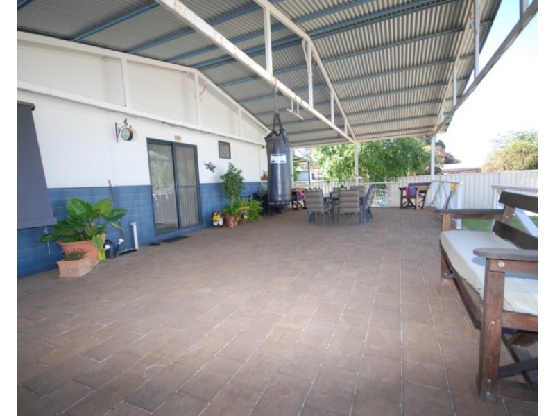 93 Narrakine Road, Narrogin WA 6312