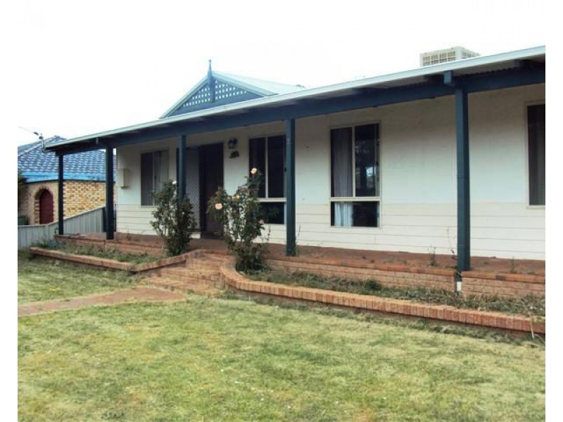 7 Dellar Street, Narrogin WA 6312