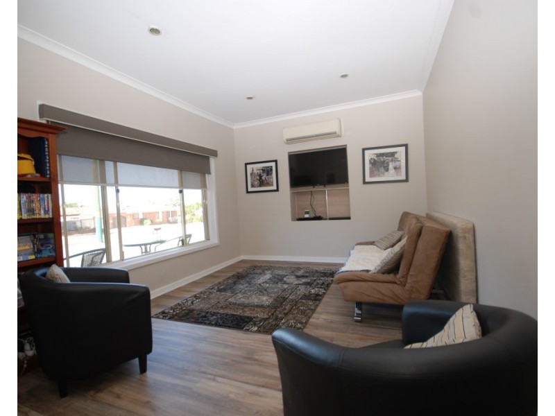 71 Felspar Street, Narrogin WA 6312