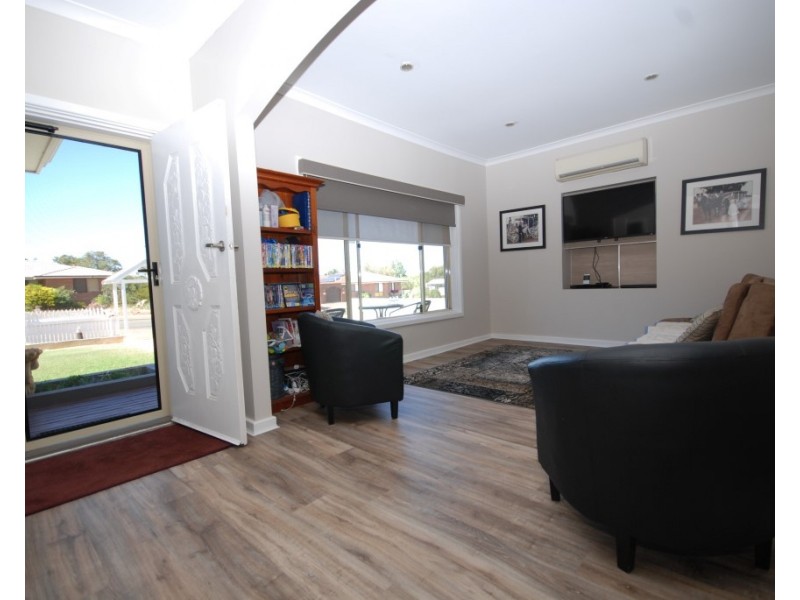 71 Felspar Street, Narrogin WA 6312