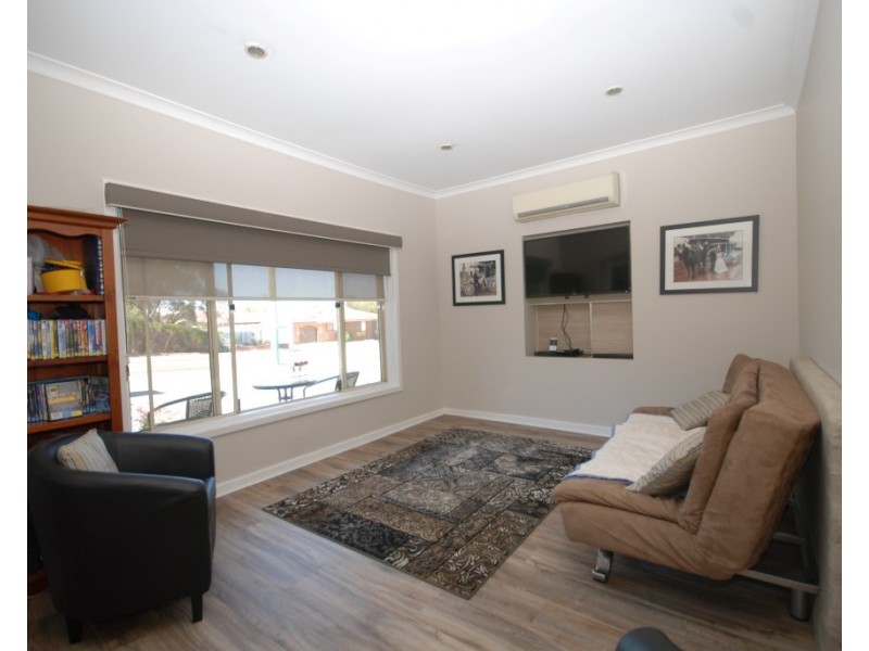 71 Felspar Street, Narrogin WA 6312