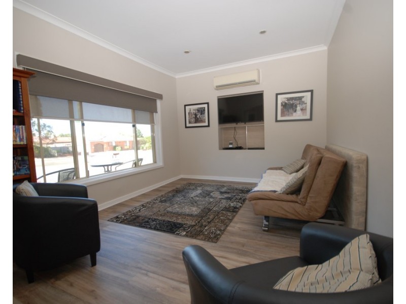 71 Felspar Street, Narrogin WA 6312
